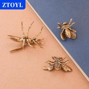 [COD]🔥🔥🔥ZTOYL 1 Piece Miniature Simulation Insect Desk Ornament Brass Bee Figurines Table Tea Pets Antique Copper Crafts Home Decoration
