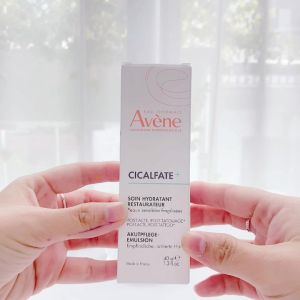 Sữa Dưỡng Ẩm Avene Cicalfate+ Hydrating Repairing Emulsion cho da dầu chất gel mẫu mới 40ml - giúp kích thích tăng sinh tế bào sừng (một bước quan trọng trong sửa chữa lớp biểu bì bị tổn thương) nhanh hơn 2.5 lần so với khi không sử dụng.