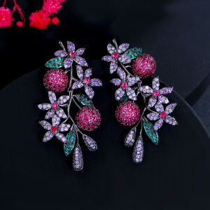 SEQUITO Women Popular Flower Pendant Big Long Earrings Pave Purple Rose Red Zircon Crystal Black Gold Color Summer Fashion Costume Jewelry with 925 Silver Ear Pins SE537