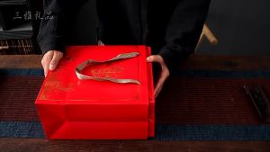 High-end Chinese tea set Chinese red ceramic tea set a pot of four cups of high-end wedding gift tea set