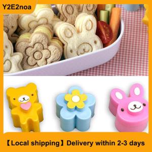 【Local shipping】 3 PCS Sandwich Crust Cutter Cookie Bread Mold Bento Maker Rabbit Panda Flower