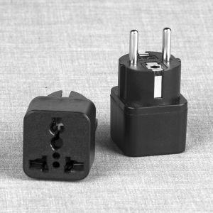 ปลั๊กแปลงอเนกประสงค์ป้องกันไฟฟ้าช็อตแบบกึ่งฉนวนสำหรับหลายประเทศในอังกฤษ