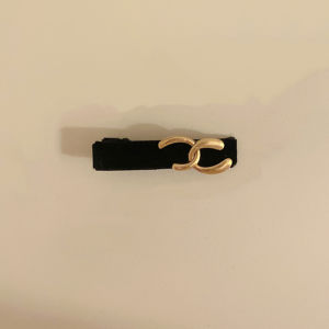 Fashion Angel Girl Hàn Quốc Thư M Đen kẹp tóc cho phụ nữ ngọc trai cổ điển hoa trà mỏ vịt clip cho sinh viên món quà sinh nhật