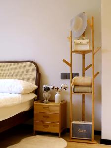 Wooden Horse Man   Multi-Hanging Simple Coat Rack Home Indoor Bedroom Hanger Simple Modern Bamboo Cloth Rack Floor Hanger Storage Rack Storage Rack Shelf Storage Rack