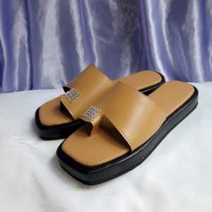 sandal wanita simple elegan aerra