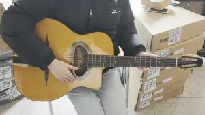 41 Inch Django Guitar Spruce Wood Top Gypsy Swing Acoustic Guitar Natural High Gloss Finish 6 String Folk Guitar Jango2026