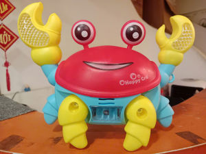 Đồ chơi cua phát nhạc có đèn – Cua điện tử Happy Crab cho bé