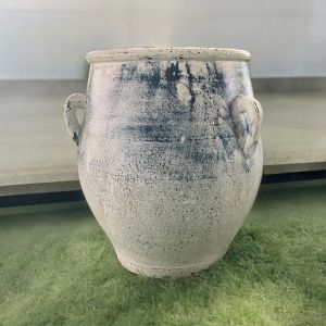 กระถางวินเทจดินเผาทรงโอ่ง มีหู 3 หู ขนาด 26 x 30 cm.