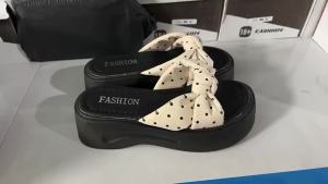 [Free Shipping] High-End Thick-Soled Slippers For Women Summer Outdoor Wear 2026 New Style Perfect With Dresses Fashionable One-Strap Sandals