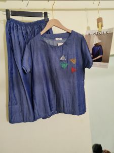 Bộ đồ trung niên nữ form rộng chất  liệu Lụa bò mềm mịn mát Bộ đồ đi chơi sang trọng