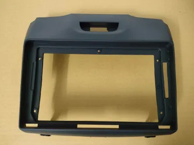 เกรดอย่างดี ABS เกรดA หน้ากากวิทยุสีดำด้าน All New D-max/ MU x / CoLoradoปี2012-2019 สำหรับจอขนาด 9 นิ้ว ช่องไฟฉุกเฉินบน แปลงใส่จอ7นิ้วและจอ10นิ้วได้