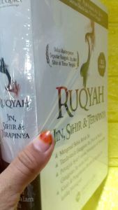 Buku Pengenalan Ruqyah Jin Sihir & Terapinya