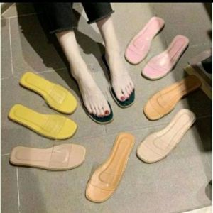 IC 020 Sandal Flat Wanita Mika