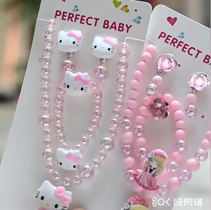 children jewellery set Specific product format from source title Check size and compatibility Use only for stated purpose child-oriented design stated in source indoor furnishing jewellery set