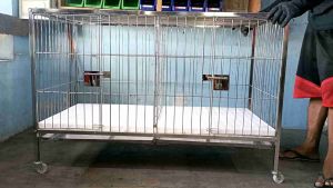 2×4×2.5 2doors with pooptray..stainless 304 dog cage