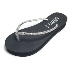 รองเท้าหูหนีบ สายเพชร วิบวับ เรียบหรู พื้นนุ่มใส่สบายเท้า