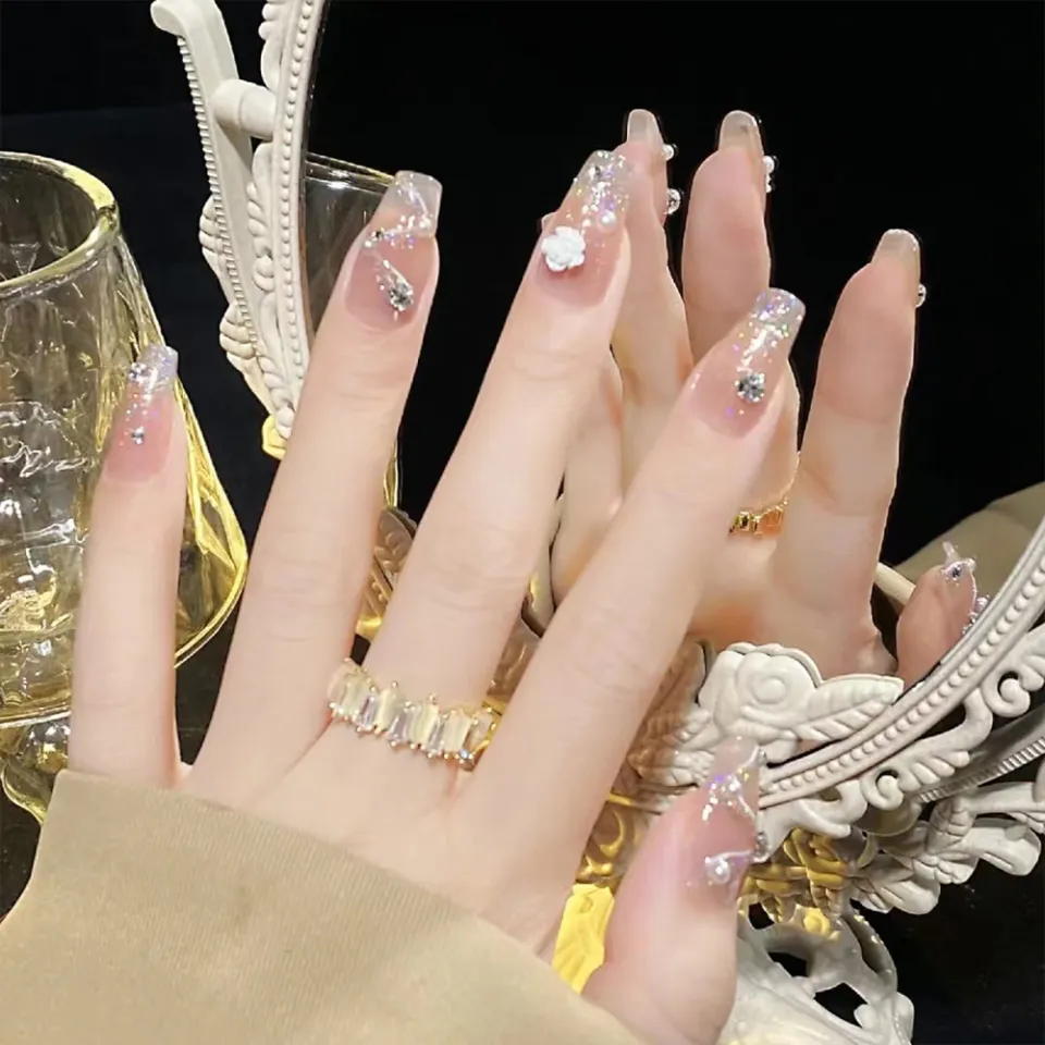 Top 30+ mẫu nail xinh cho cô dâu đẹp, ấn tượng, lộng lẫy