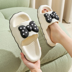 XWshop แบ๊วสุด รองเท้าแตะหญิง รองเท้าแฟชั่นงานน่ารักมากแม่ ประดับโบว์ ลายจุด เหมาะกับใส่ในบ้าน สําหรับผู้หญิง น่ารักสุดต้องมีไว้แล้ว