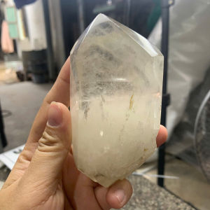 1 viên đá thạch anh trắng mài bóng tự nhiên dùng làm trang trí decor thanh tẩy ( đá thật chuẩn việt ) 8 10.6cm nặng 450g tz8