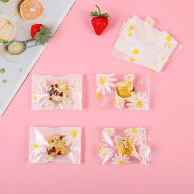 100 Pcs Transparent Small Daisy Snowflake Cookies Packaging Snack Sugar Moon Cake Machine Sealing Bags
