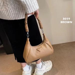 NEW!!! Tas Selempang Hobo Wanita W3019 Tas Kulit Wanita Import Hobo Kekinian Selempang Kulit Import Wanita