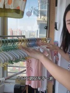 MSSUGAR Hanger For Kids Clothes Baby Hanger Adult Baby Dual Use Retractable Hanger For Baby Non-Slip Hanger