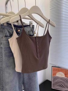 เสื้อสายเดี่ยว ฟองน้ำในตัว ทรงสวยใส่สบายผ้านิ่มตกเเต่งกนะดุม