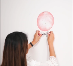 Decal dán tường cô gái váy hồng dễ thương