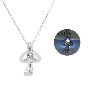 Cute Simulation Mushroom Choker Mushroom Luminous Necklace for Women Teen Girls Novelty Necklace Decor
