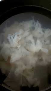 แมงกะพรุน แบบจืด ขาล้วน น้ำหนัก ครึ่งกิโลกรัม จำนวน 4 แพ็ค