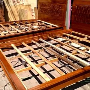 Tempat Tidur Jati Ranjang Kayu 180 Minimalis /TRINITYJAYAFURNITURE