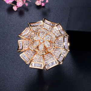 SEQUITO Luxury Ladies Yellow Gold Plated Finger Jewelry Full Pave AAAAA Cubic Zirconia Unique Geometric 3D Big Flower Shape Banquet Party Women Ring SR124