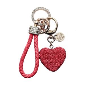 Fashionable Heart Keychain with Glittering Rhinestones Elegant Keyring Stylish Pendant for Earphone Case and Purses