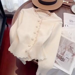 Korean sweet embroidery love lace sweater coat womens autumn and winter new fashion loose short long sleeve knit cardigan