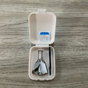 Máy tỉa lông mũi thủ công bằng thép không gỉ có thể rửa sạch chất lượn