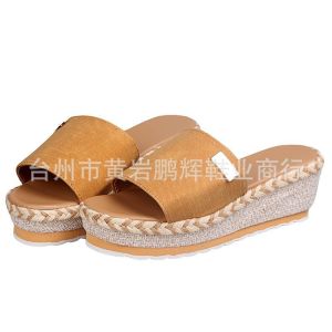 [Free Shipping] New Summer Styles: WomenS Slip-On Sandals Platform Sandals And Oversized WomenS Slippers