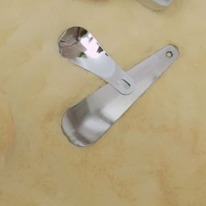 Muỗng mang giầy đón gót chân giúp việc mang giầy nhanh chóng tinh tế cần cho phong cách nam giới