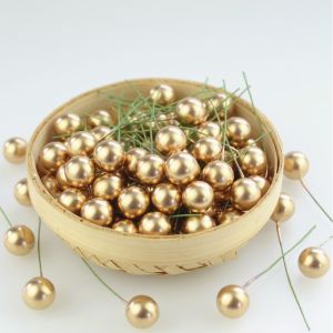 100 Pcs/bag Christmas Decor Artificial Holly Berry Wire Bundle Garland Wreath Xmas Tree Ornament Decorations DIY Wedding Christmas Cake Box Wreaths Decoration