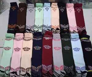 kaos kaki jempol wanita motif