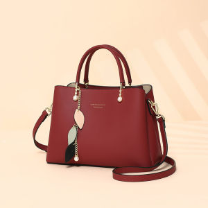 New All-Match Women Handbag Large Capacity Fashion High-End Shoulder Crossbody Bag Trendy Daily Commuter Ladies Bag