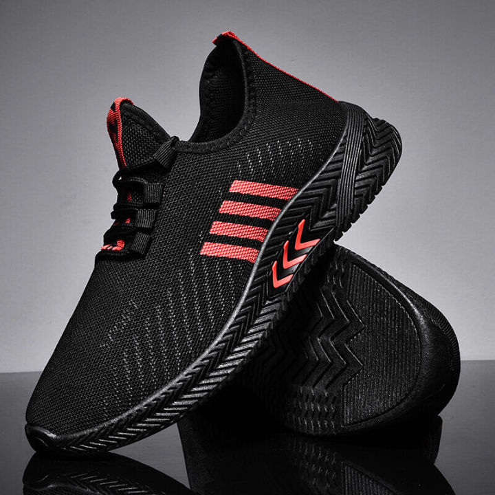 ignus - 🔥🏃♂️ ignus road runners... Tsion 👱🏼♂️⚽️ กรี๊ดดดดเลยค่าคุณพี่ รองเท้าผ้าใบ สีดำ สกรีนลายขีดสี ดำ ...