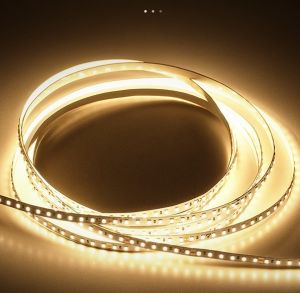 ไฟริบบิ้น 2835 ไฟเส้น LED Strip ยาว5เมตร แสงวอร์มไวท์/แสงขาว 12V 120เม็ด/เมตร 14วัตต์/เมตร มีเทปกาวในตัว สามารถตัดได้ทุก 2.5ซม.