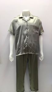 ชุดนอนแขนสั้นกางเกงขายาว ผ้าซาติน ไซส์ใหญ่ สีพื้น รอบอก 50 นิ้ว ใส่ได้ทั้งผู้หญิง/ผู้ชาย