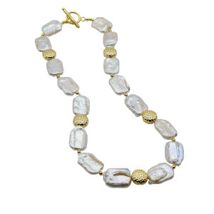 Rectangular White Natural Baroque Pearl Necklace Gold Plated Accessories Womens Light Luxury Geometric Necklace Fashion Gift