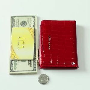 ส่วนลดสุดคุ้มกระเป๋าสตางค์ใบสั้นสําหรับสตรี หนังPu พกพาสะดวก ขนาดเล็กแบบพกพา พร้อมช่องใส่บัตร สีสดใส 7สี