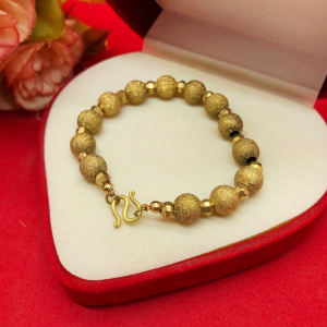 สร้อยข้อมืองานดิบทองเหลืองเม็ดจิกลายคั่นตุ้ม ความยาว 7 นิ้ว งานดิบไม่ได้ชุบ ทองเหลืองโบราณ ใส่ในชีวิตประจำวันได้ พร้อมส่ง