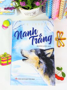 Sách - Nanh trắng (ND)