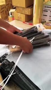 ธูปไล่ยุงสีดำและขาว แพ็ค 20 ห่อ สูตรธรรมชาติ กลิ่นหอมสมุนไพร ปลอดภัย ไม่ทำลายสุขภาพ ใช้งานง่าย บรรจุอย่างดี