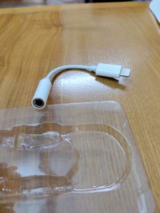 Cáp chuyển Lightning sang 3.5mm