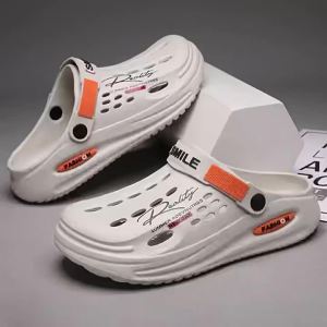 Large Size MenS Clogs Closed-Toe Slippers Sports Slippers Casual Sandals Flip-Flops Beach Shoes Home Slippers For Men